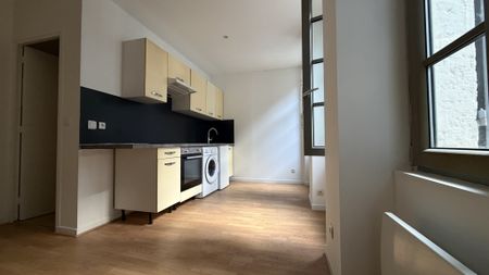 Studio meublé avec cuisine équipée et balcon - Photo 4
