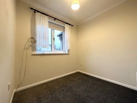 Hallowell Down, Chelmsford, CM3 - Photo 2