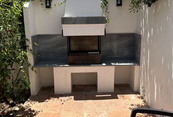 Sharming Andalucian Villa for vacation in San Pedro de Alcántara, Marbella