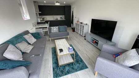 1 bedroom flat to rent - Photo 2