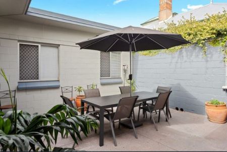 1/3 Rens Street, Toowoomba City - Photo 5
