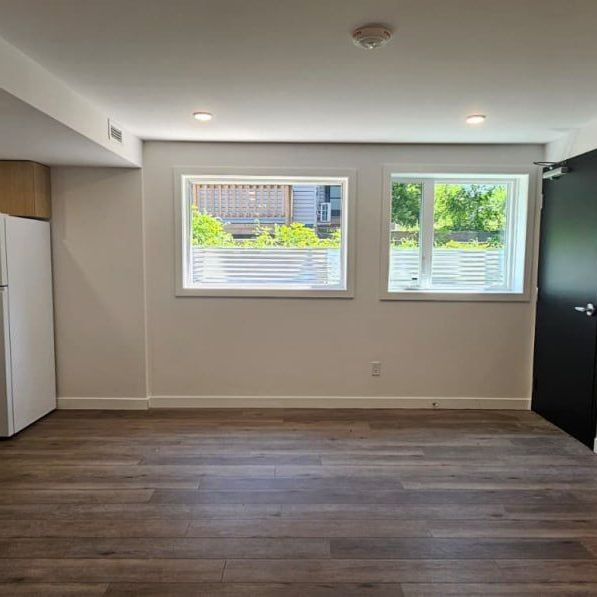 For Lease - 216 Mcarthur Avenue Unit# 02, Vanier and Kingsview Park, Ontario - Photo 1