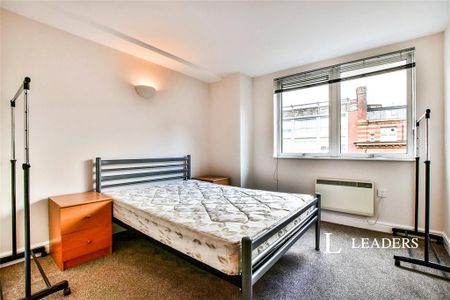 2 bedroom flat to rent - Photo 5