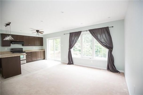 For Lease - 38 Elmeade Lane, Whitchurch-Stouffville, Ontario - Photo 1