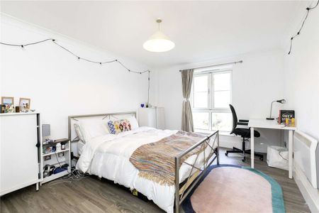This stunning one bedroom flat is situated in the highly desirable Rodin Court - Photo 5