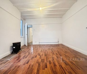 3 bedroom end of terrace to rent Stafford Street, WS12 - Photo 6
