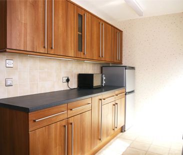 Bodmin Road, Middleton, Leeds, West Yorkshire, LS10 - Photo 5