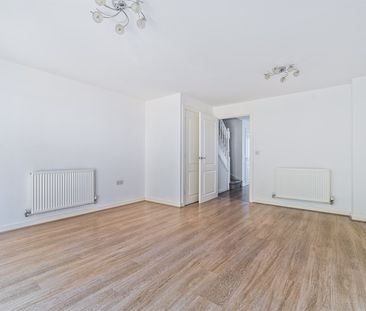 Whitley Rise, Reading, RG2 0NS - Photo 2