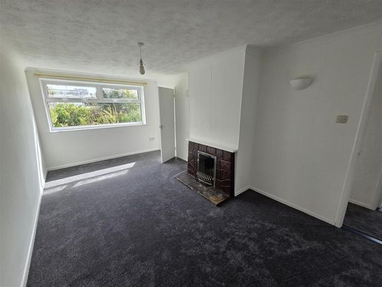 2 bedroom detached bungalow to rent - Photo 1