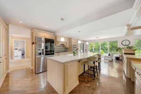 For Lease - 8017 Hampton Court, Niagara Falls, Ontario - Photo 2