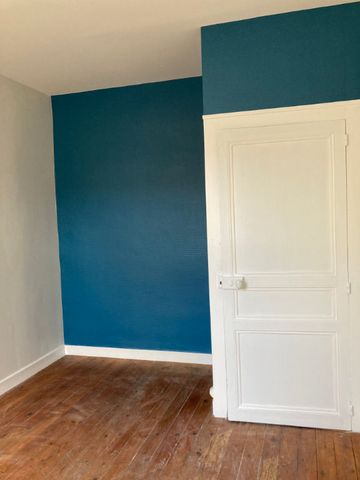 Location maison 3 pièces, 70.00m², Fontenay-le-Comte - Photo 3
