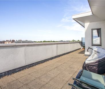 Holford Way, Roehampton, SW15 5DH - Photo 2