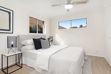 Hidden Gem with Pool, Entertainer's Deck & Rear Storage Room - Photo 4