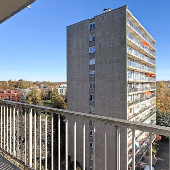 Appartement te huur in Watermaal-Bosvoorde voor € 1.000 met 1 slaapkamer - Photo 1