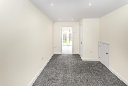 3 bedroom townhouse to rent - Photo 2