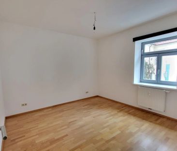 große 2-Zimmer-Wohnung mit 70m² - Balkon - inkl. Autoabstellplatz - Foto 2