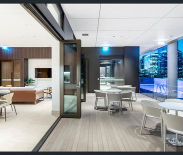 LIVE IN LUXURY - Photo 1