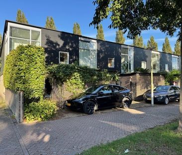 Eduard Künnekehof - Foto 3