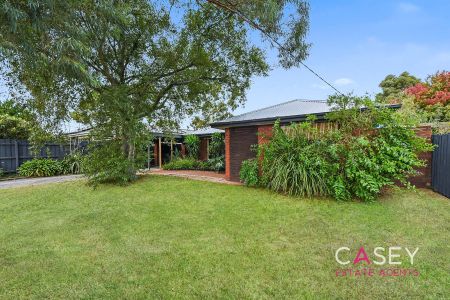 8 Ruffy Drive, Cranbourne - Photo 5