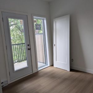 LUXUEUX 3 1 /2 À LOUER À MONTRÉAL - Photo 2