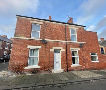 2 bed terraced house to rent in Princess Louise Road, Blyth - Photo 1