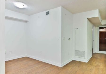 For Lease - 275 Village Green Square Unit# 1825, Toronto, Ontario - Photo 3