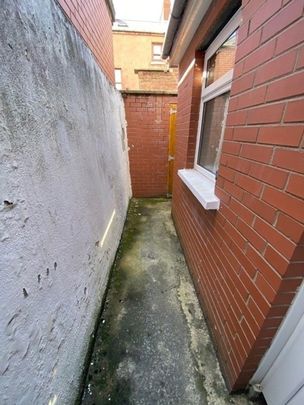 13 Lendrick Street, Belfast, BT5 4HQ - Photo 1