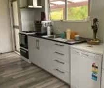 Sunny 3 bedroom property close to Nelson City - Photo 5