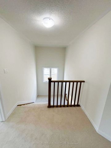 Property For Lease | X9229266 - Photo 3