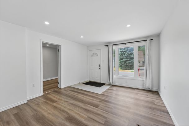 For Lease - 35 Kingscourt Avenue, Kingston, Ontario - Photo 1