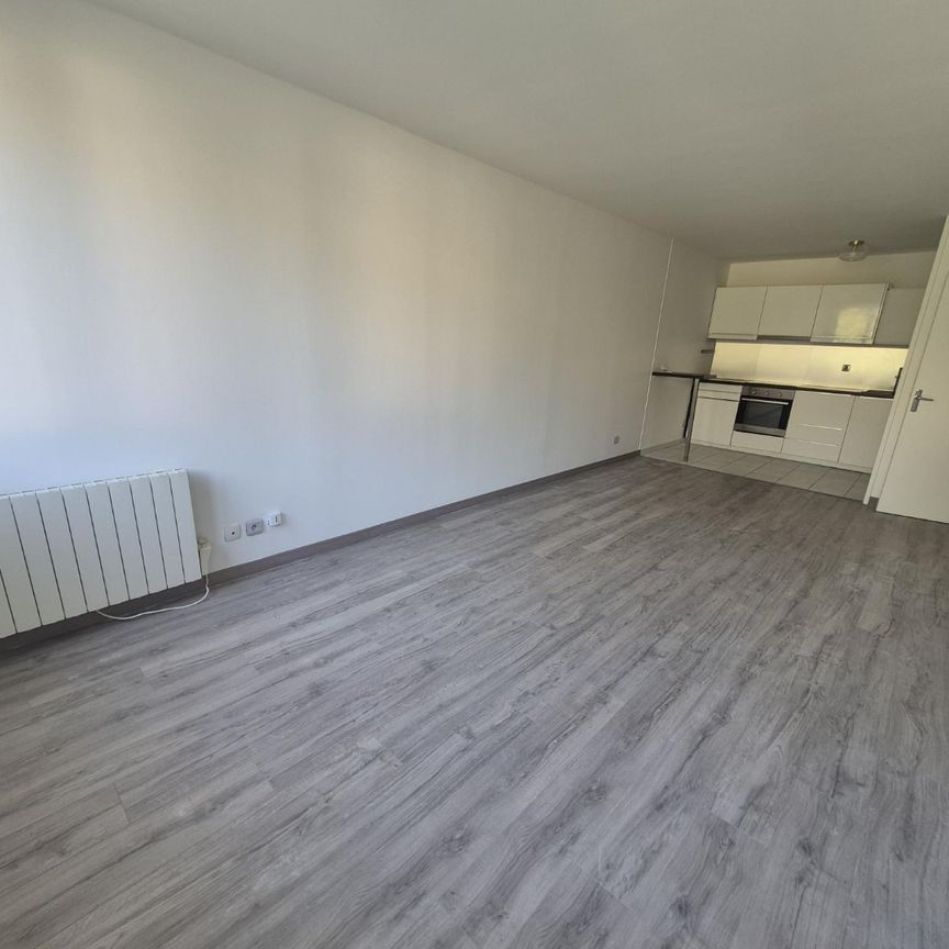 Location Appartement 2 pièces 44m² LILLE 59800 - Photo 1