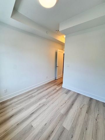 For Lease - 8 Manor Road Unit# 204, Toronto, Ontario - Photo 2