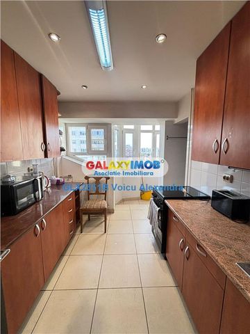 Apartament 3 Camere Calea Calarasilor - Piata Muncii - Parcare - Photo 2