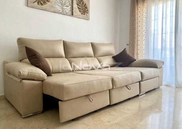 Beautiful townhouse in a prestigious gated complex Los Dolc