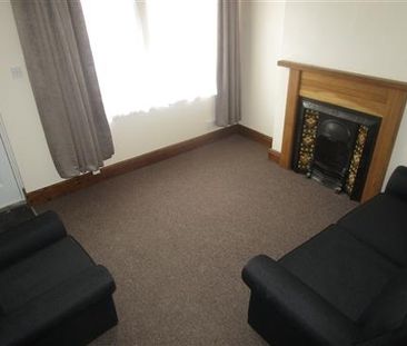 Cross Green Lane, Leeds, LS9 0DG - Photo 2