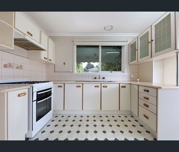 3 Bedroom family home - Photo 3