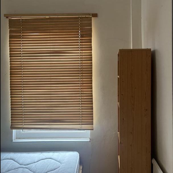 Room in a Shared House, Deramore Street, M14 - Photo 1