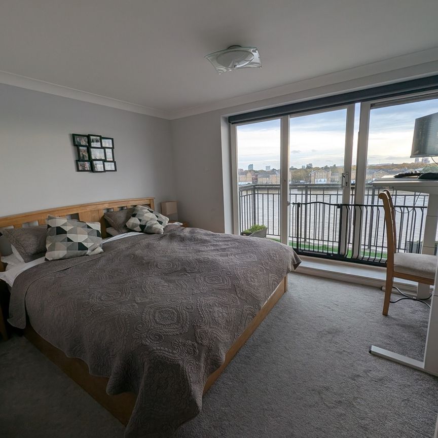 2 Bed Flat, Victoria Wharf, E14 - Photo 1