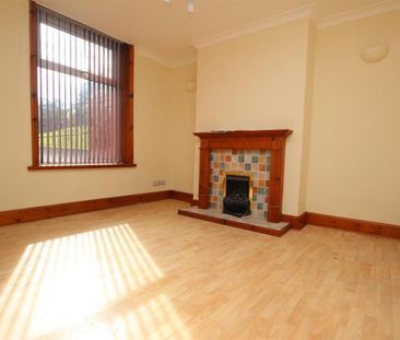 Radfield Avenue, Darwen - Photo 4