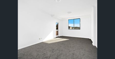 Spacious apartment in modern complex - Photo 3