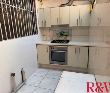 2-Bedroom Townhouse in the Heart of Cabramatta - Photo 4