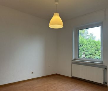 Charmante Altbauwohnung mit Wintergarten, Terrasse und Gartenfläche in Leverkusen-Manfort! - Foto 5