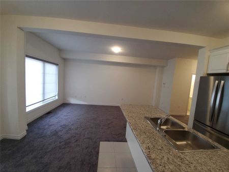 For Lease - 383 Dundas Street Unit# 31, Hamilton, Ontario - Photo 3