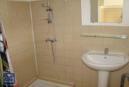 Location Appartement 1 pièce 27m² CHATEAUNEUF LES MARTIGUES 13220 - Photo 3