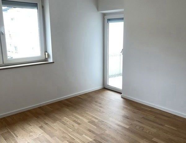 Renovierte 3 - Zimmer Wohnung mit Balkon in ruhiger Stadtlage! - Foto 1