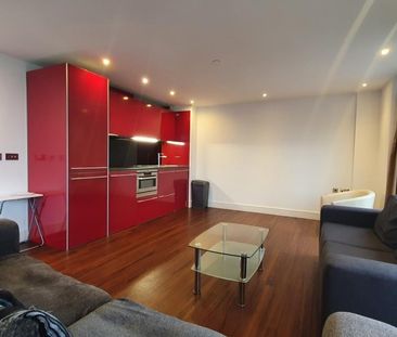 2 bedroom flat to rent - Photo 2