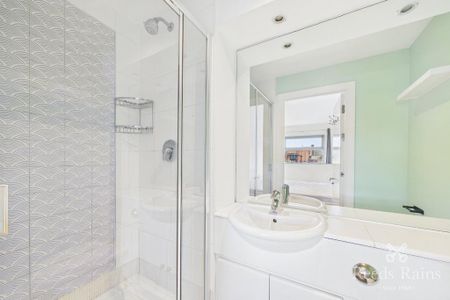 3 bedroom apartment to rent - Photo 2