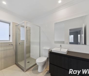 Large Family Home - Photo 5