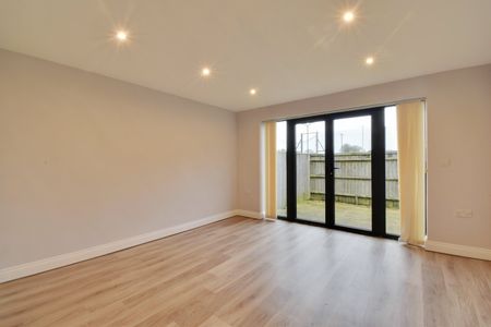 2 bedroom house to rent - Photo 2