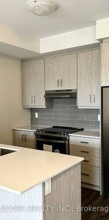 Hwy 7./Exchange Ave Brand New Luxury 3Bdrm Twnhouse Bright +Spacious - Photo 1